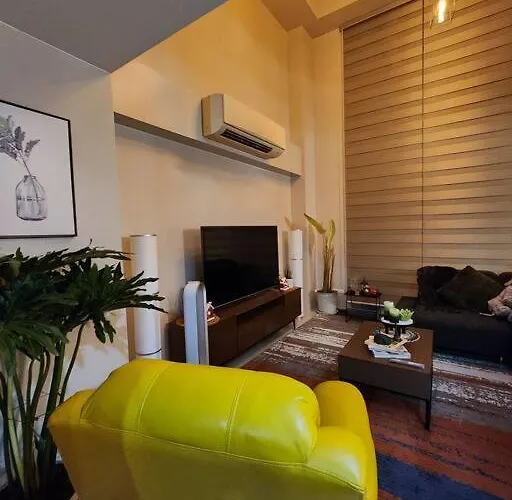 Eastwood Legrand 3 Eastwood City, Quezon * Manila